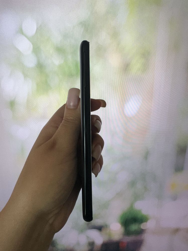 Samsung Galaxy A20e 3/32 в дуже гарному стані 2 шт