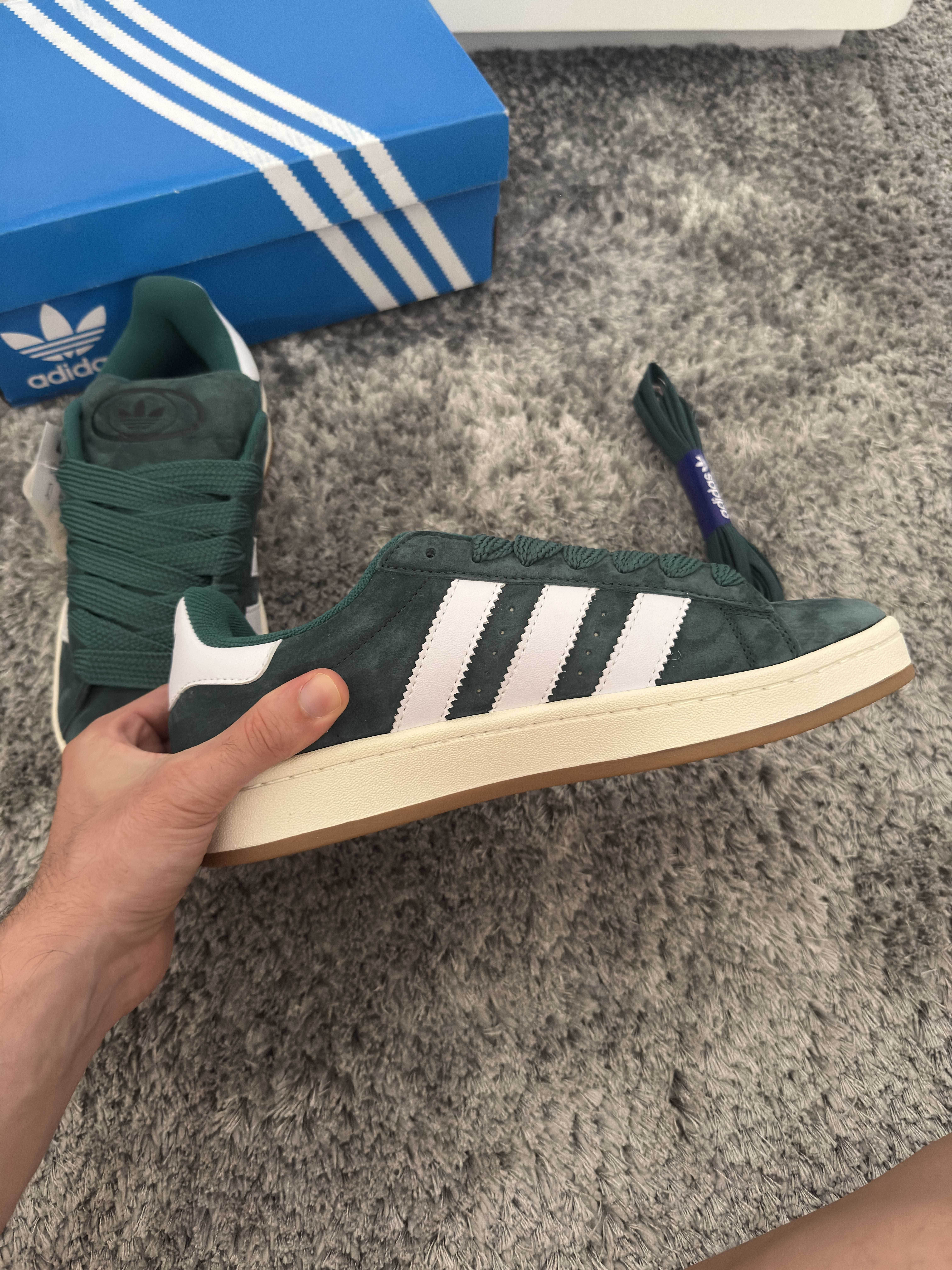 Ténis Adidas Campus verdes (42)