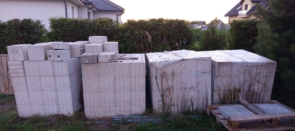 Pustaki Silikat Barlinek 256szt 4 palety