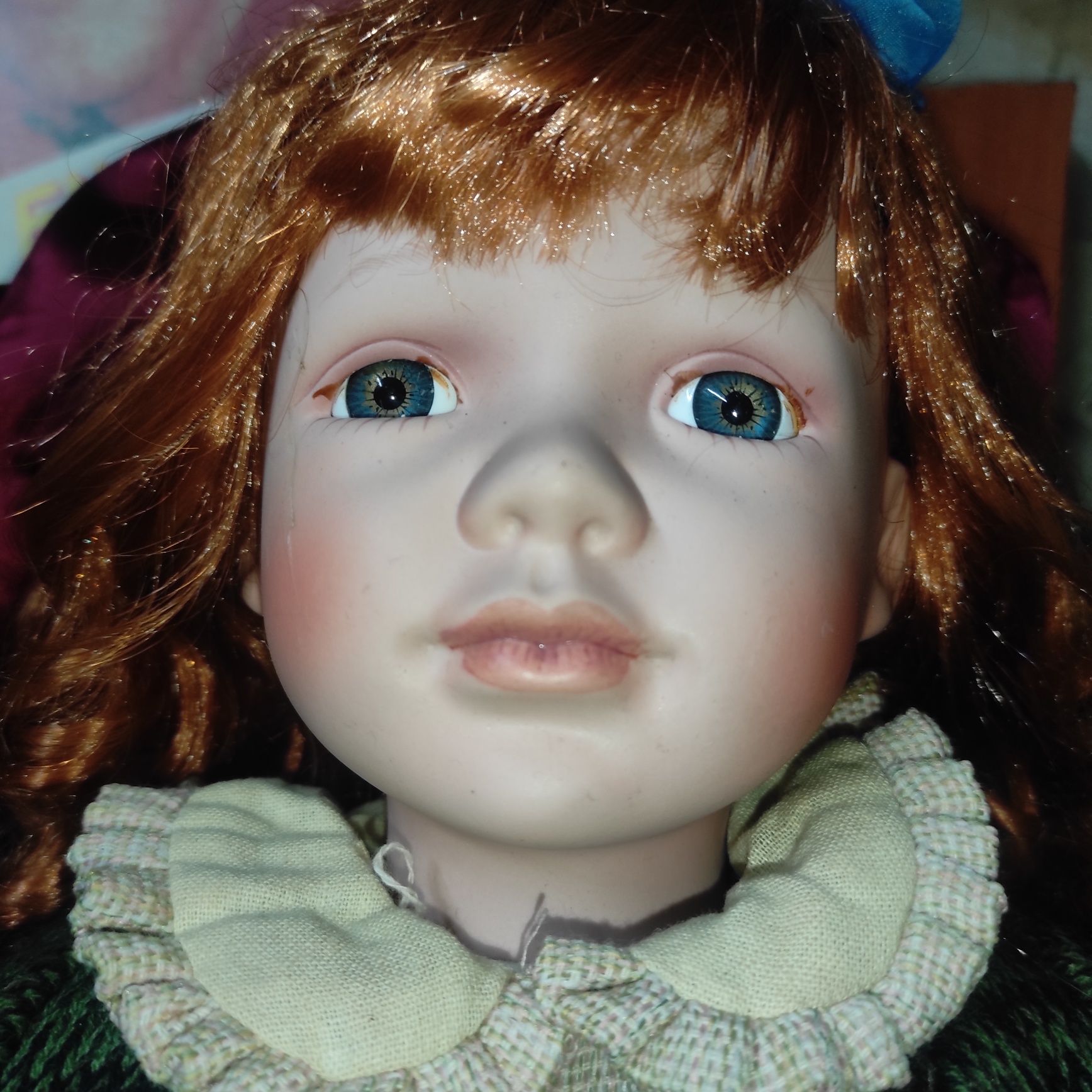Кукла фарфоровая 60см