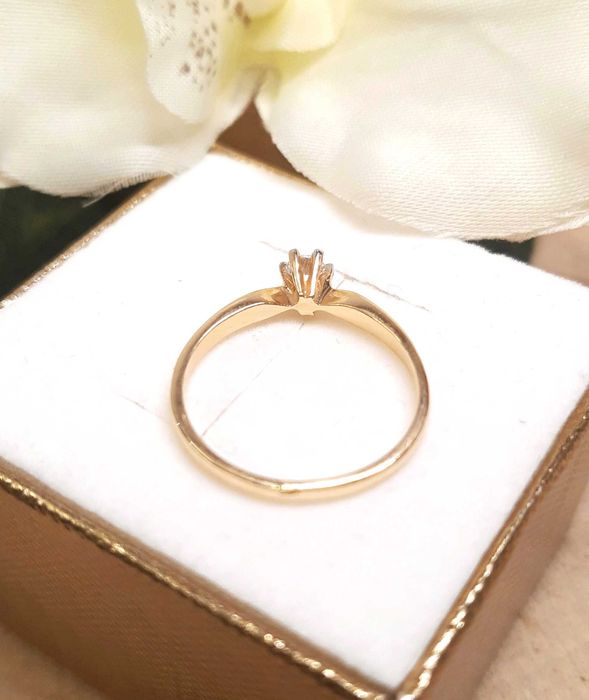 Złoty pierścionek p.585/1,72g