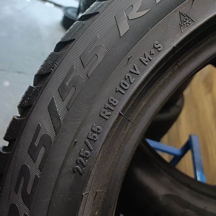 225/55r18 Pirelli Sottozero 3 AO z 2020r 7mm