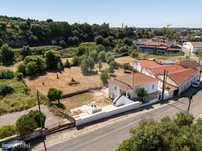 Moradia T4 para venda