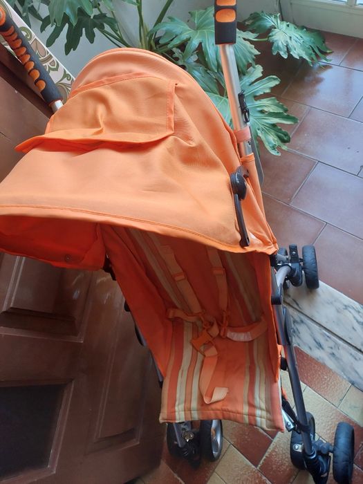 Cadeira de passeio Zippy em excelente estado 5€