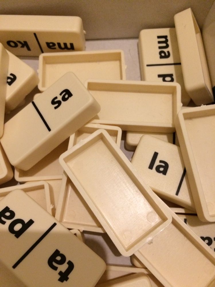 Gra logopedyczna edukacyjna Sylaby w dominie domino