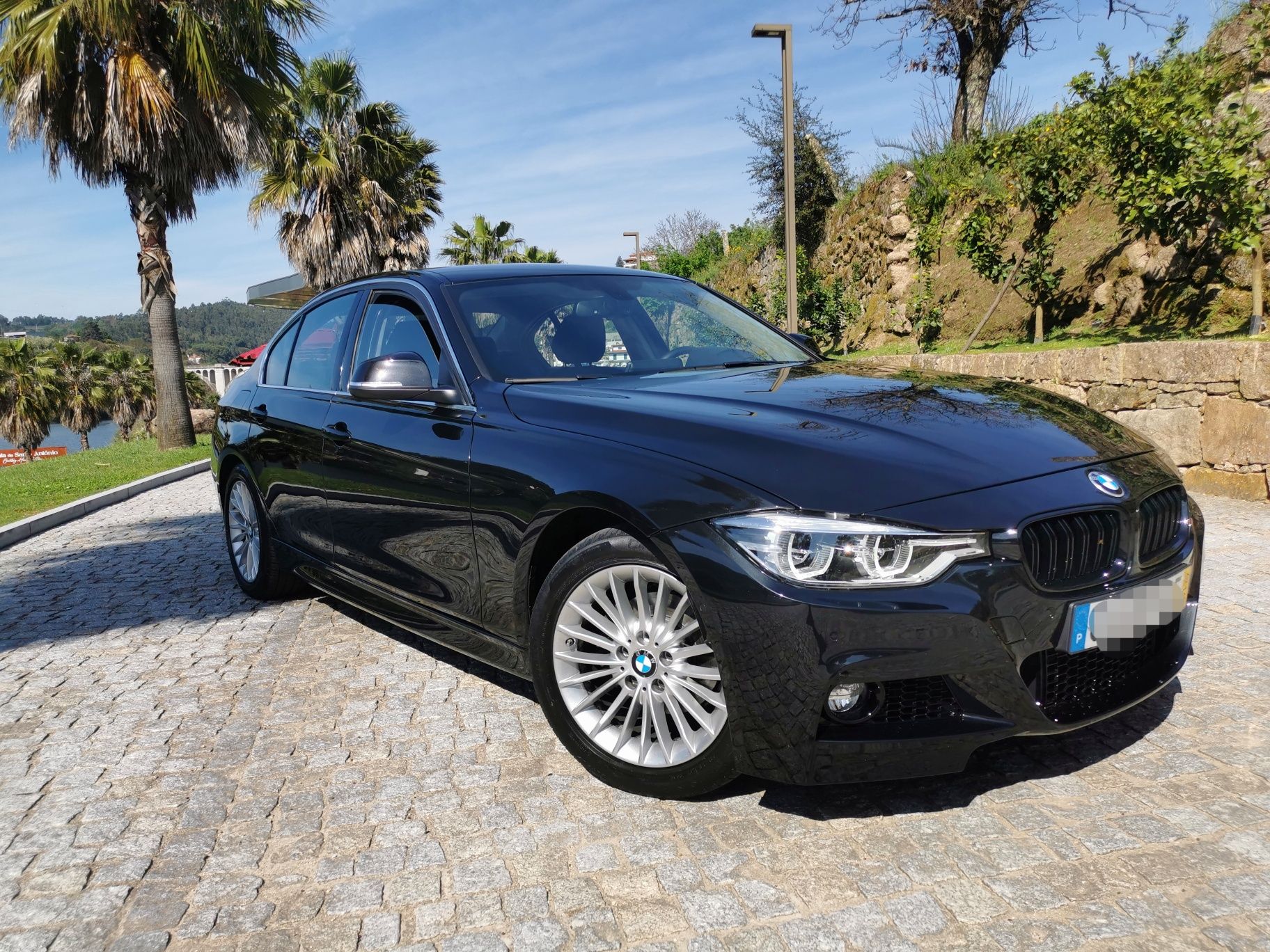 Bmw 318d LCI 2016 pack M poucos kms