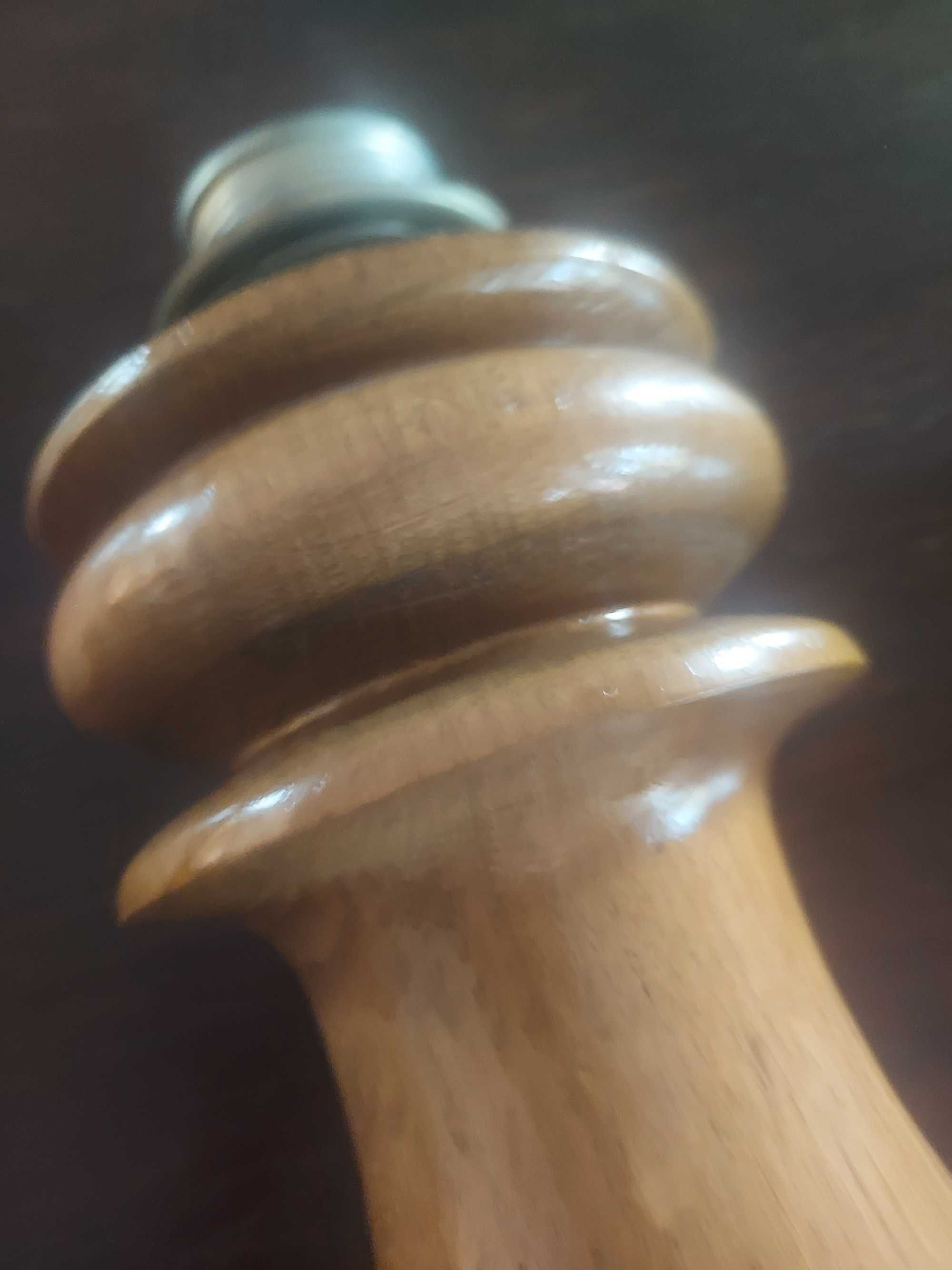 Rustykalna lampka nocna dębowa, ręczna robota, unikat