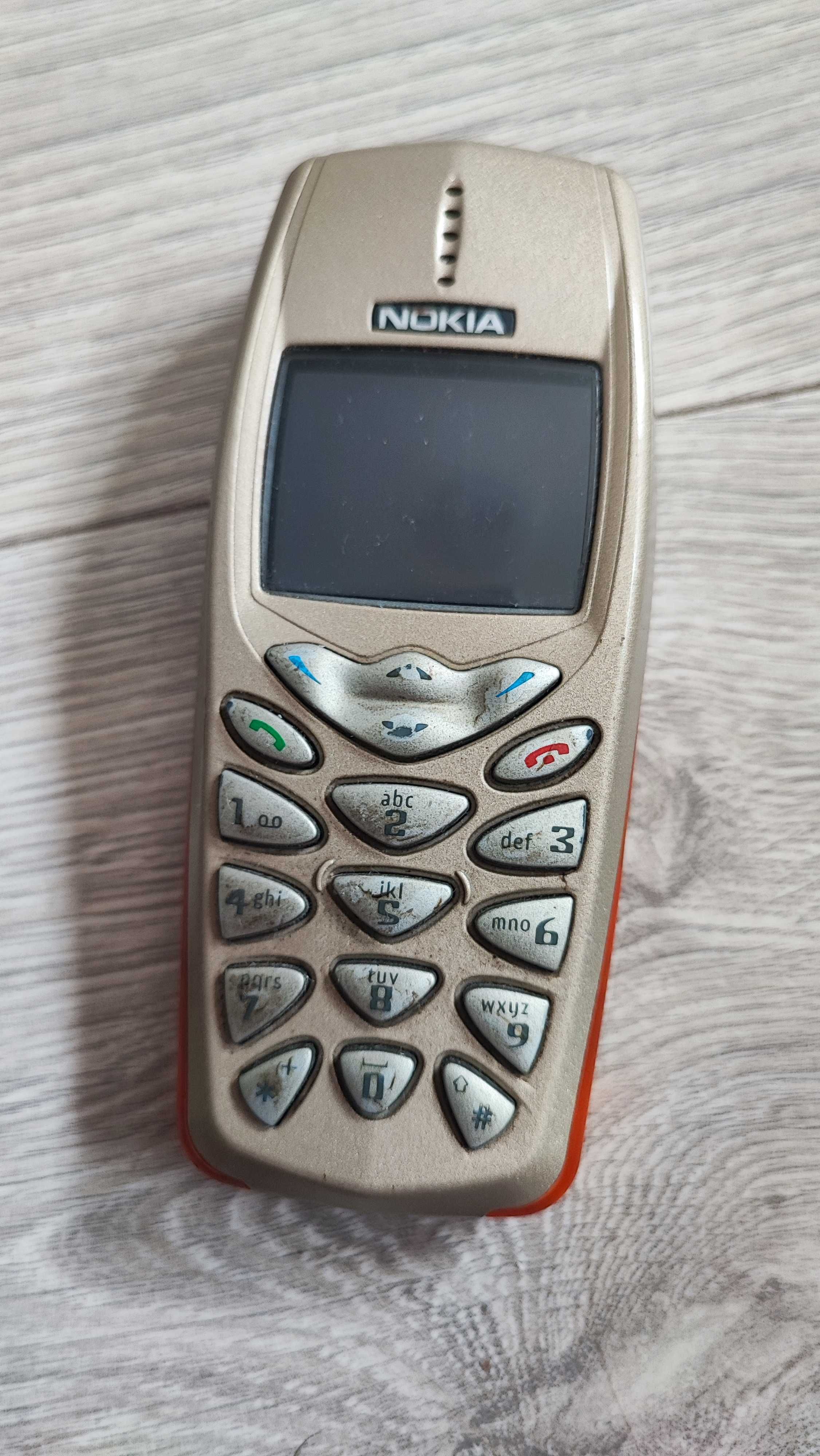 Nokia 3510i telefon z ładowarką sieciową