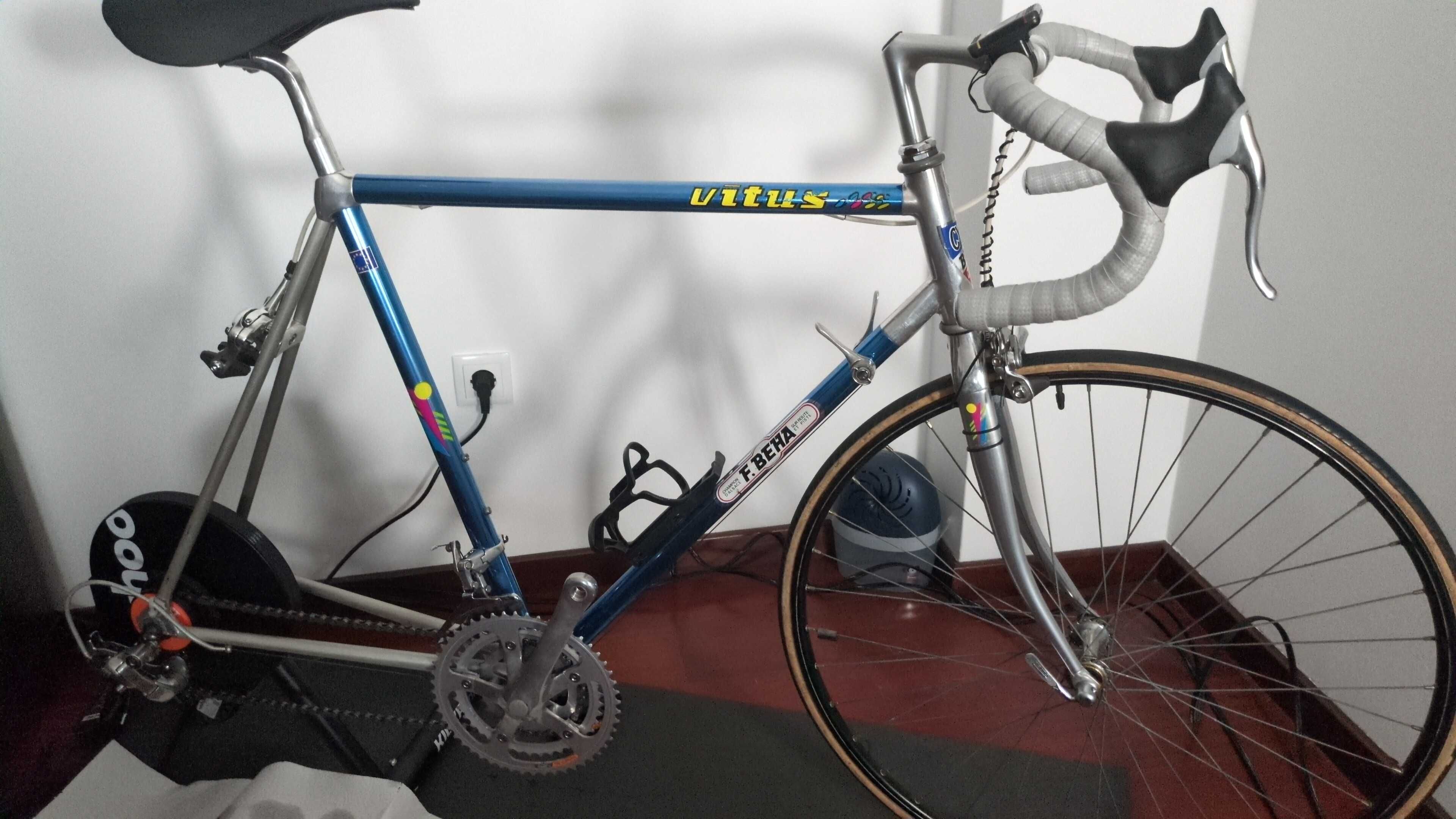 Bicicleta de estrada - Vitus 979