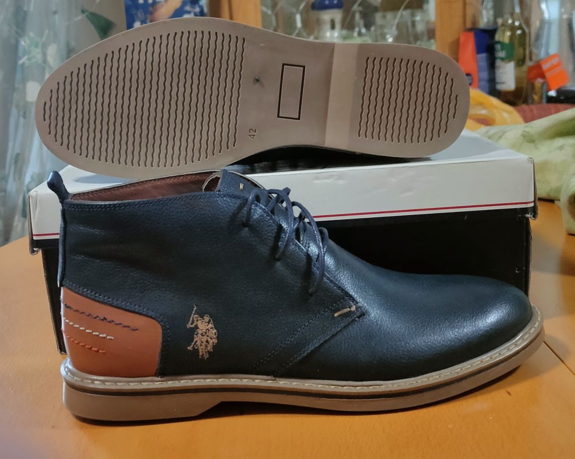 Продам мокасины(43) та черевики(42)U.S.Polo