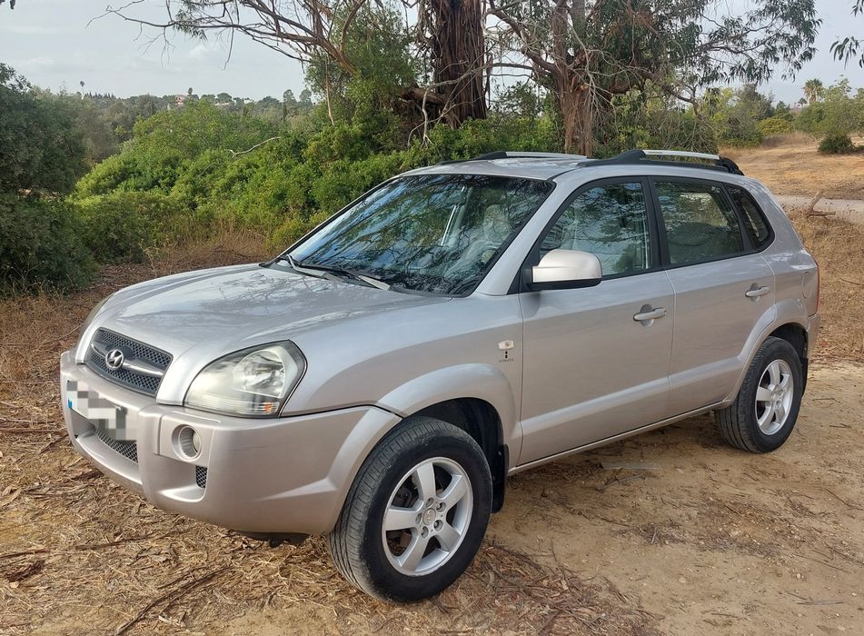 Hyundai Tucson CRDI 2.0
Ano de fabrico: setembro de 200