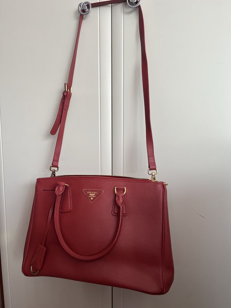 Sprzedam torebkę Prada