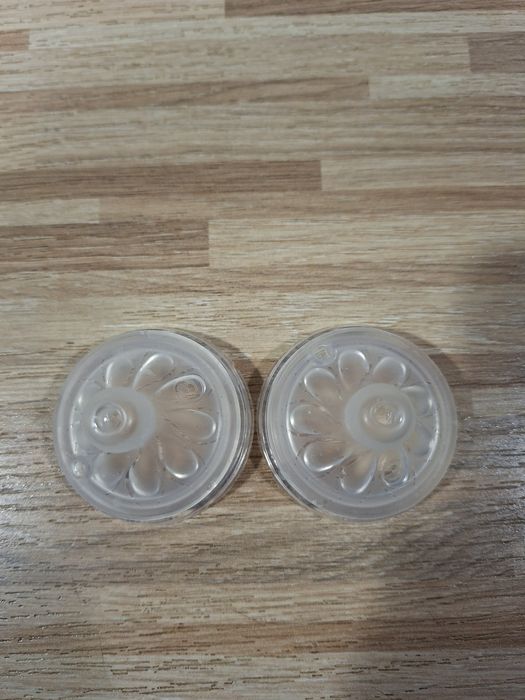 Smoczki do butelki Avent Natural przepływ 3 (3m+), nowe bez opakowania