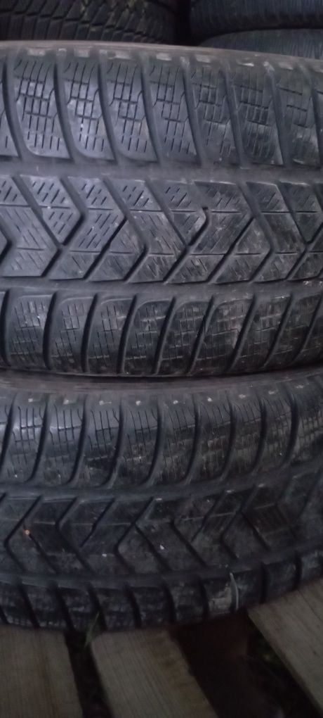 Dunlop 235 65 r17 2шт шини б'у з Європи