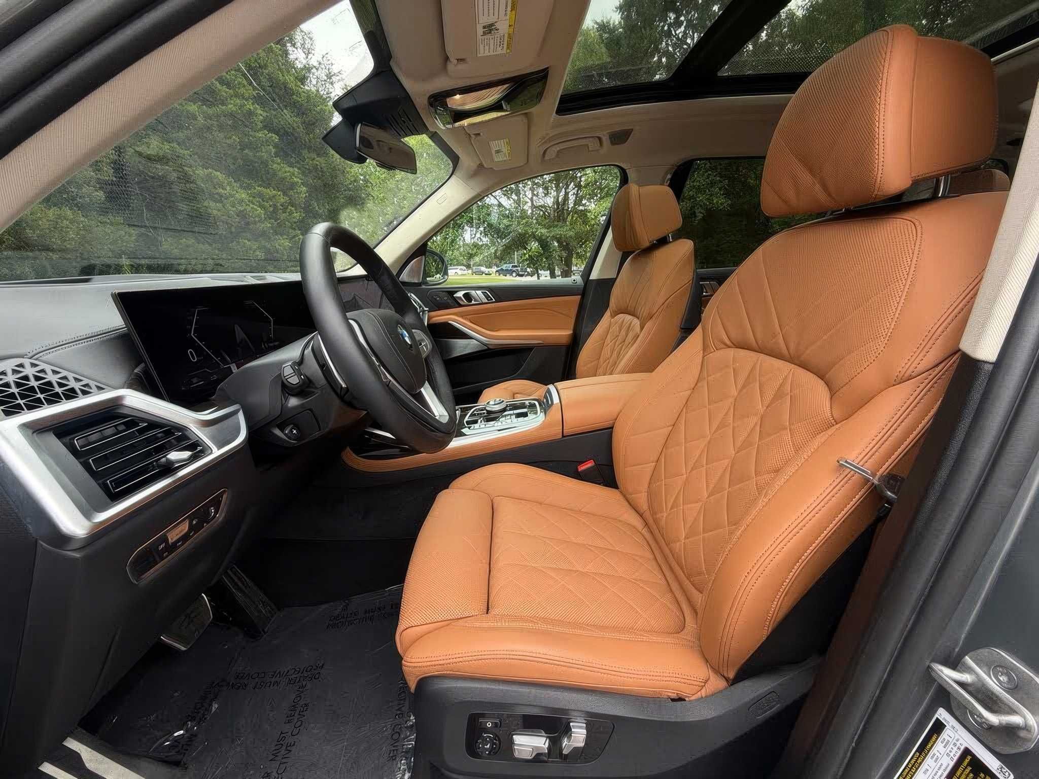 2023    BMW   X7