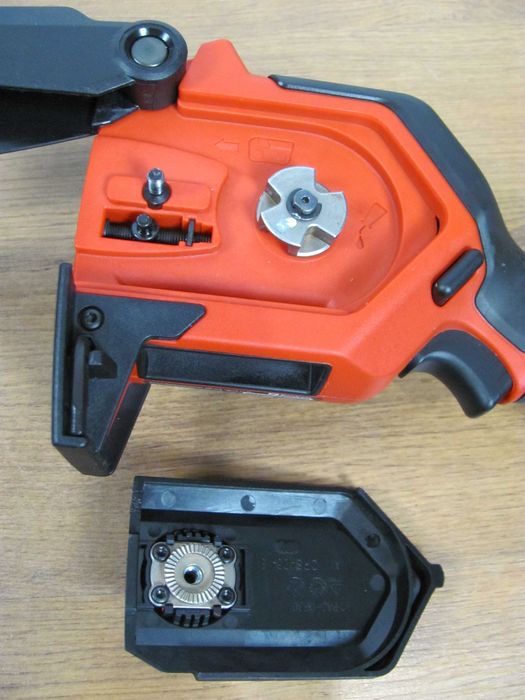 Пила обрізна ланцюгова безщіткова Einhell GE-PS 18/15Li BL з Німеччини