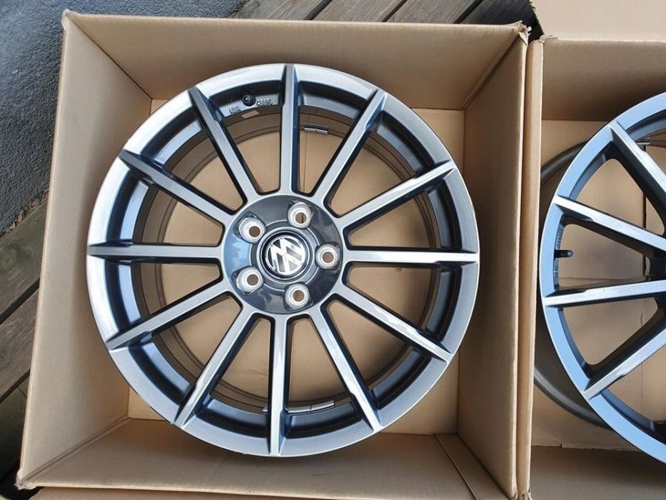 Oryginał felgi 18cali Skoda Octavia VW Golf Jetta
