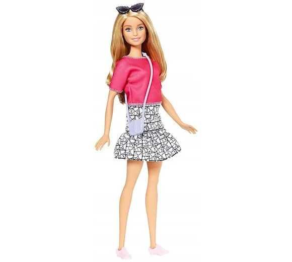 Кукла Барби набор Mattel Barbie FFF59. Одежда аксессуары