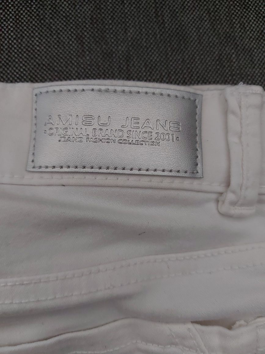Spodnie jeans białe Amisu rozm. 36 rurki