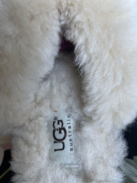 Brązowe kapcie wsuwane UGG rozmiar 30