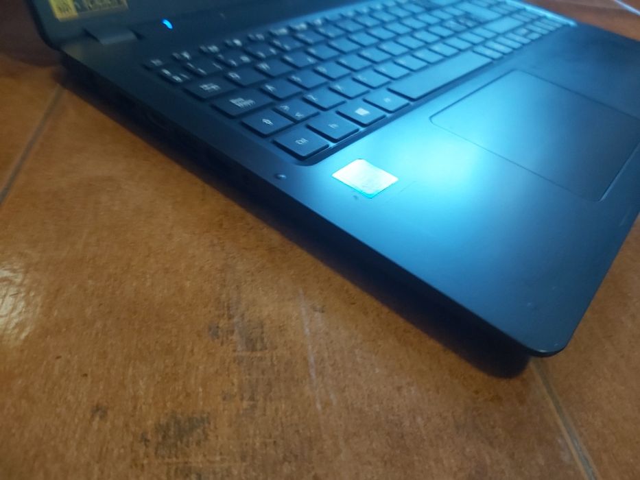 Portátil Acer Extensa 15 intel i5 c/ NVMe