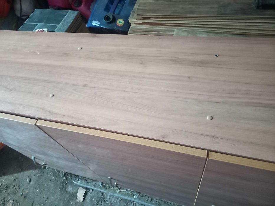 Кухонный навесной шкаф