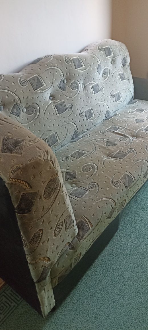 Диван-ліжко продається