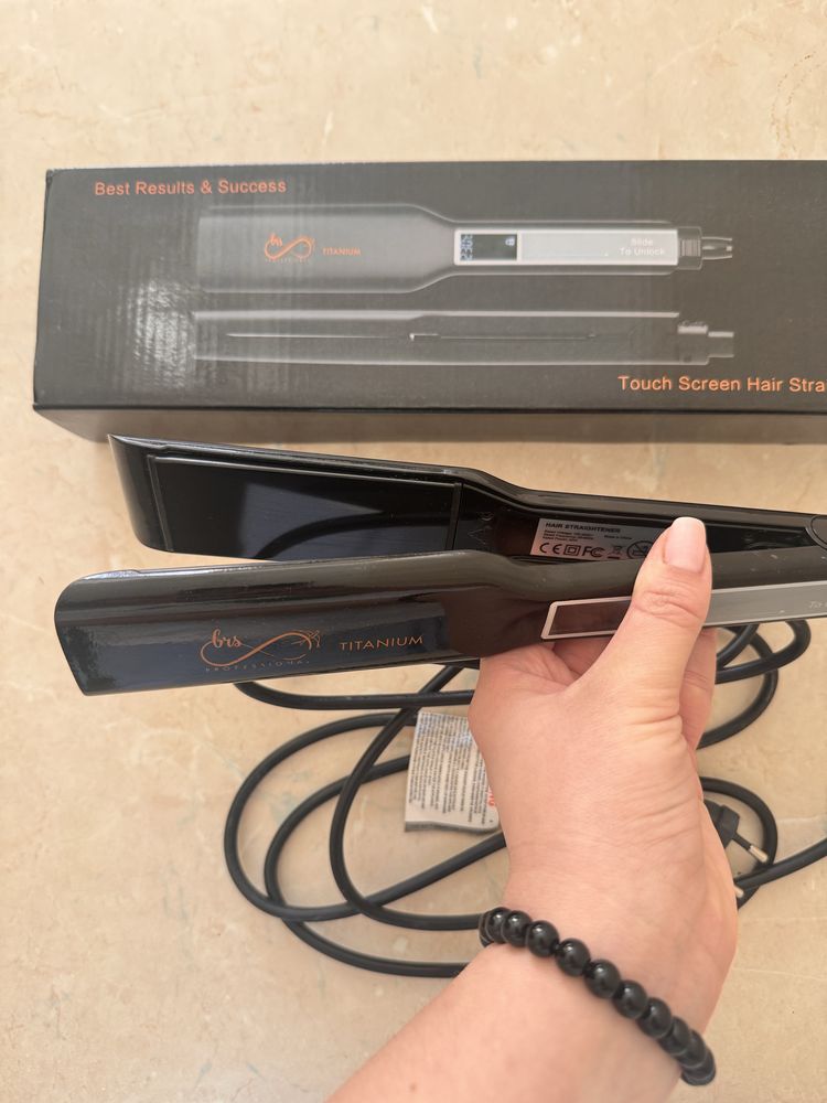 Продам професійний випрямляч для волосся JBS Titanium