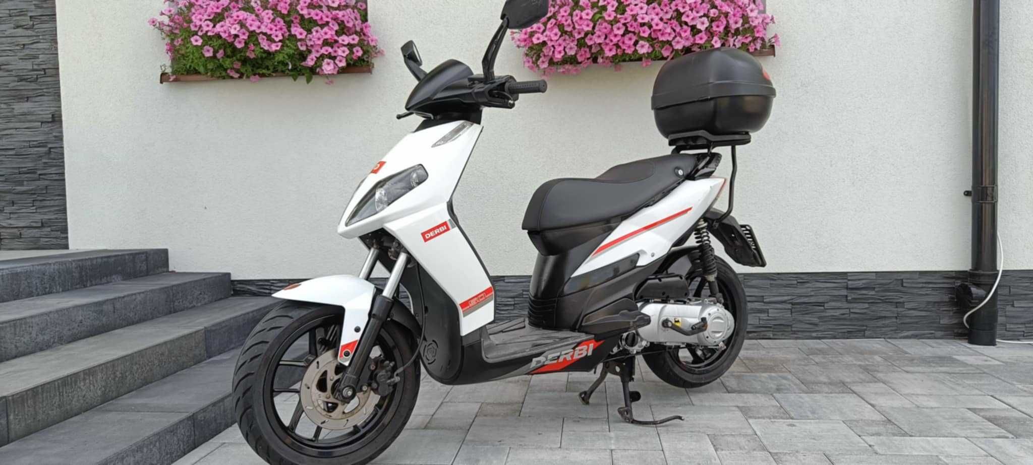 Skuter Derbi Variant 50 Sport 2T, Aprilia .2014 z Austrii