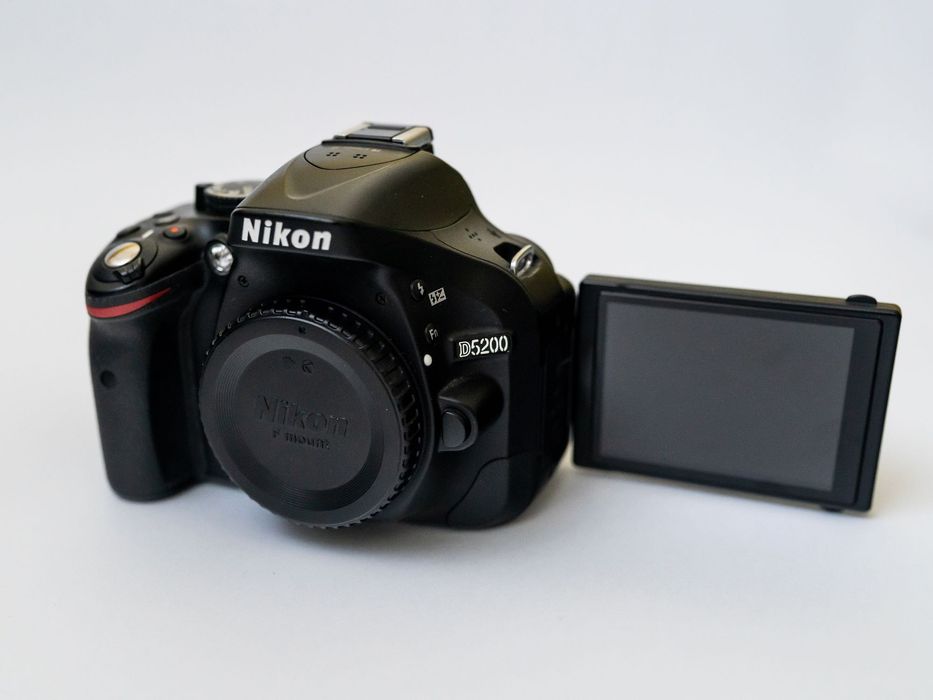 Nikon D5200 lustrzanka, body