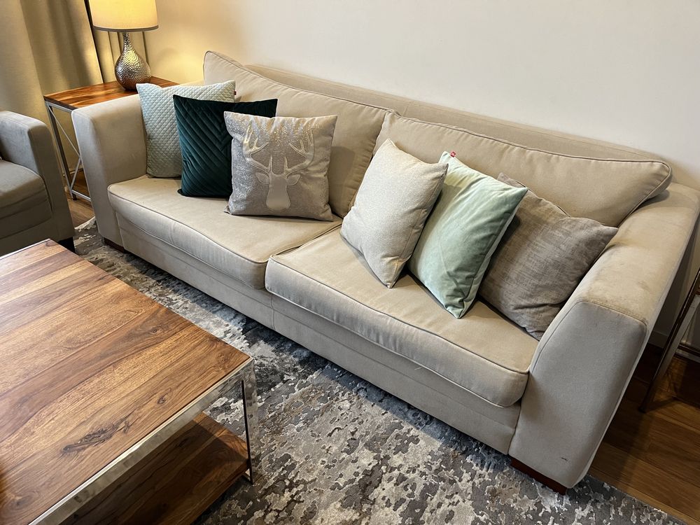 Komplet wypoczynkowy 5 elementow - sofa 3 / 2 fotele / 2 pufy