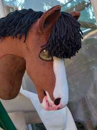 HCK Hobby horse, gniady