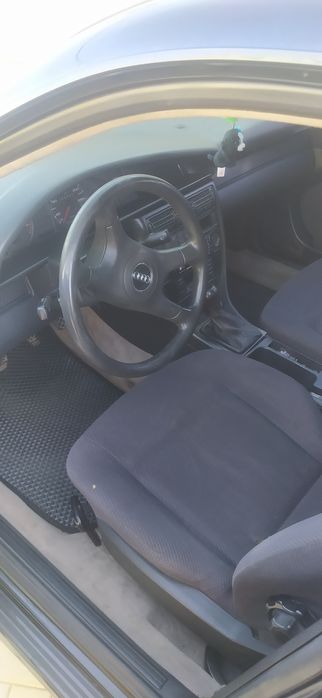 Продам Ауди 100 с4 2,6