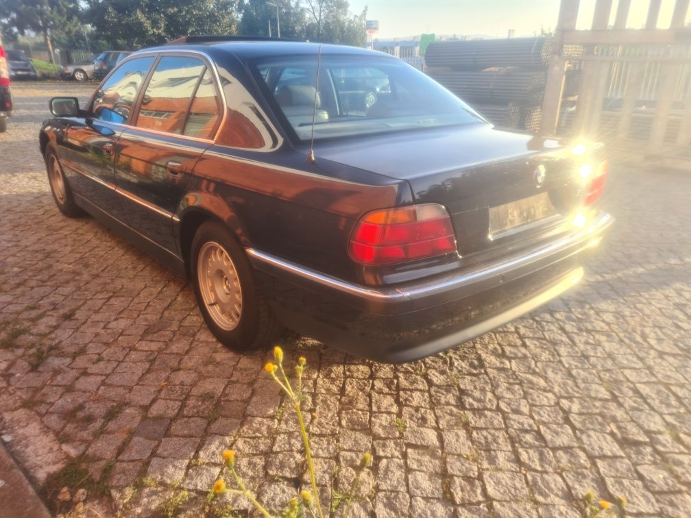 Somente para peças bmw 730i e38 v8