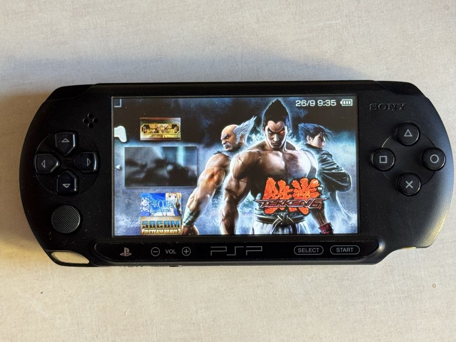 Sony PSP przerobiona ARK-4, bateria 1800mAh, karta pamięci 32GB
