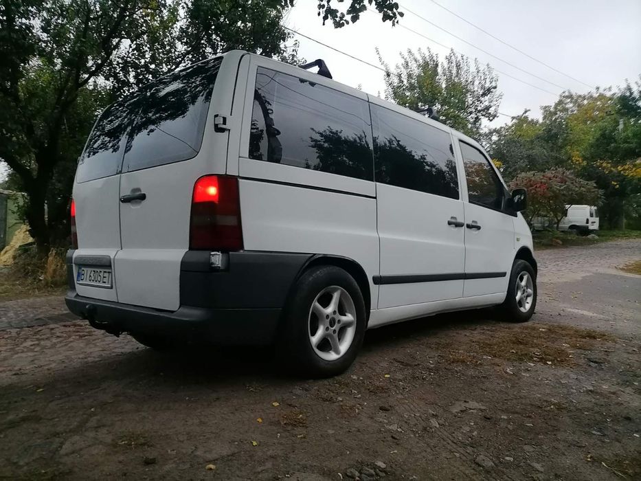 Продам автомобіль Mercedes Vito