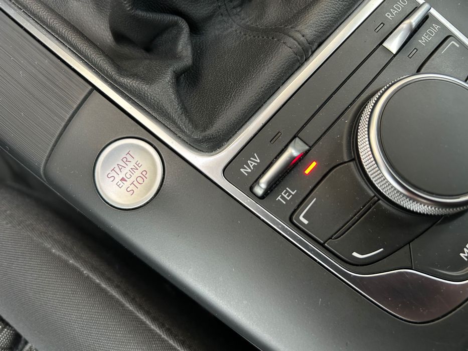 Audi A3 Sportsback S line 2.0 TDi 150cv (150.000kms com histórico)