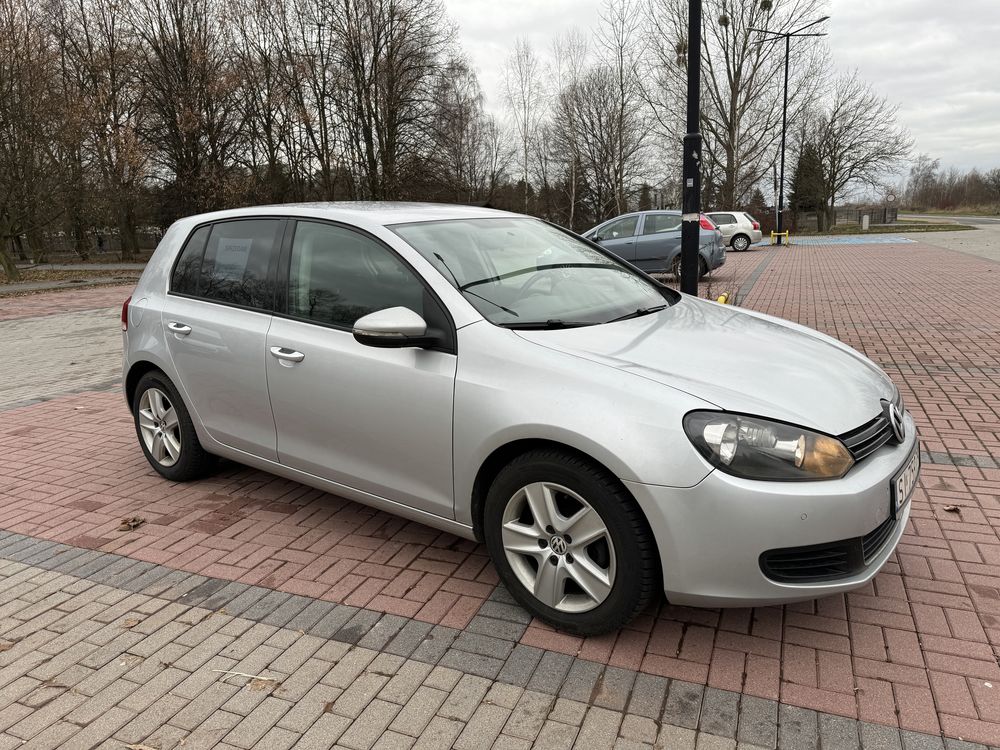 Volkswagen Golf VI 1.6 MPI 102KM 2009r 5 drzwi