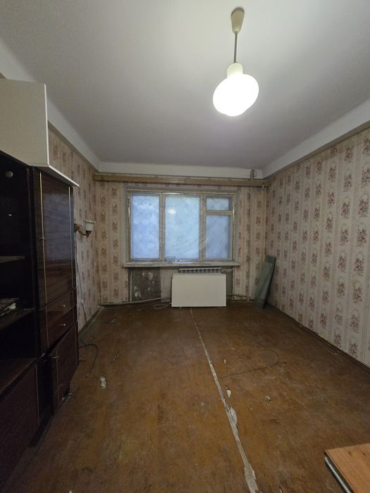 Продам 3 - комнатную квартиру ул. Алтайская