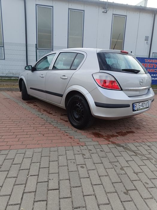 Astra h 1.6 benzyna 2004r