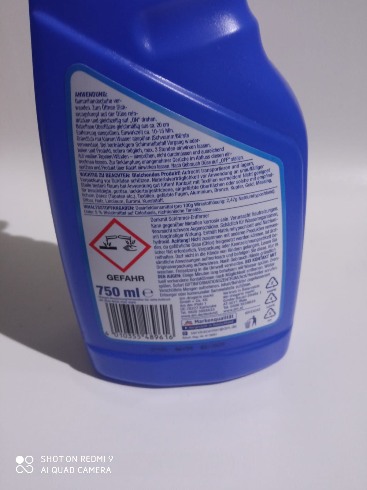 Denk mit płyn do mycia łazienek z aktywnym chlorem 750 ml