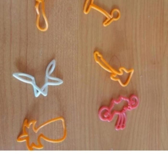 Резинки до волосся цікав дизайн