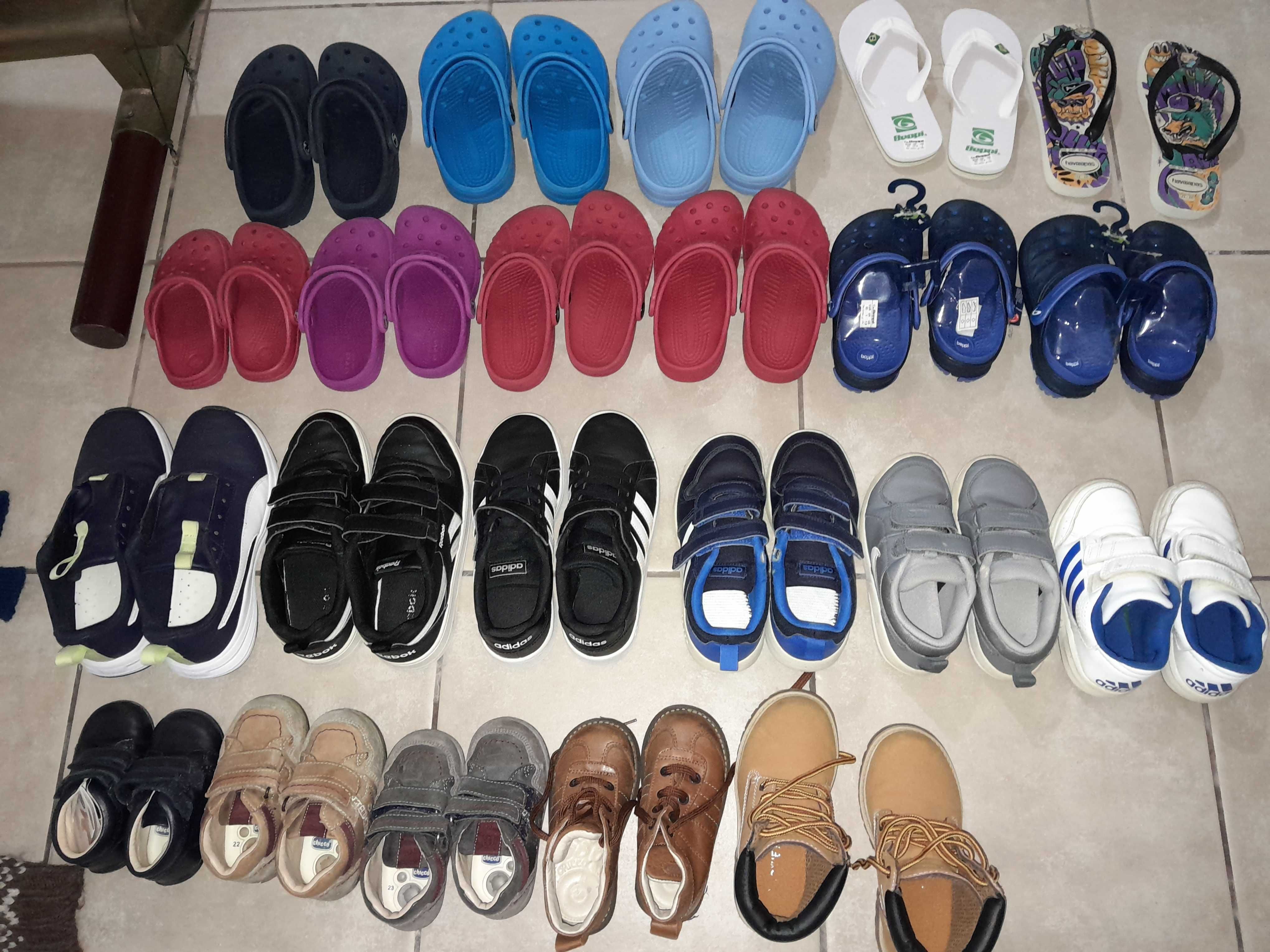sapatos , botas , crocs , sandália