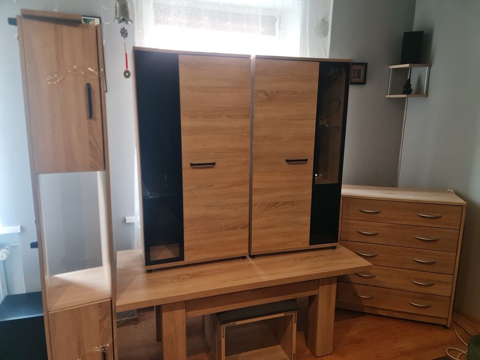 Sprzedam meble plus stół