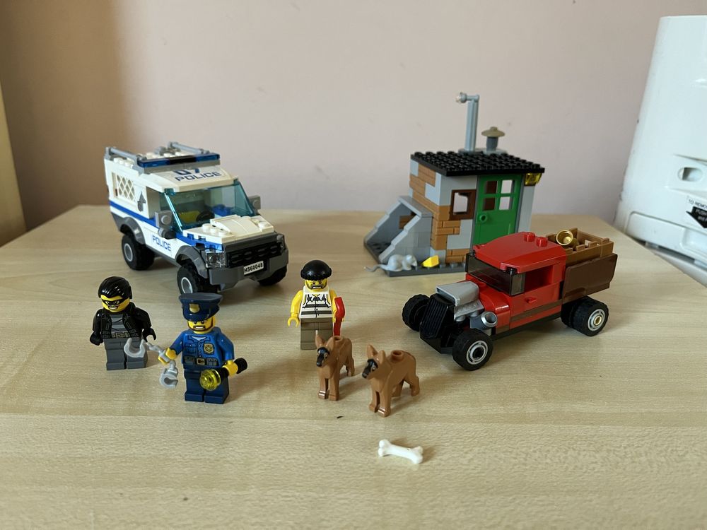 Lego 60048 Oddział policyjny z psem