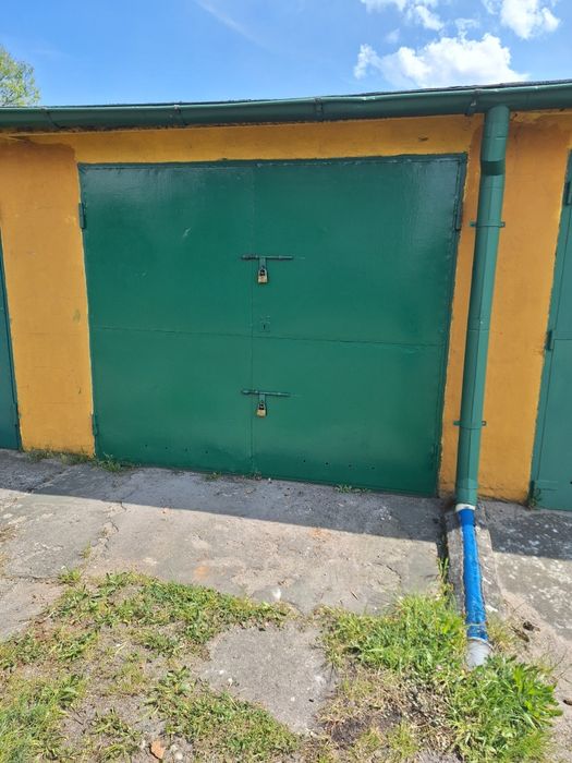 Garaż murowany  sprzedam kanał i  prąd