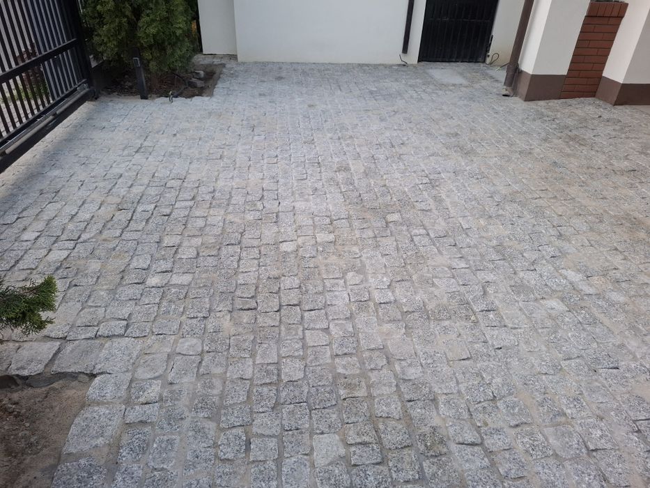 Kostka granitowa jasno szara I Gat Strzeg całość 2500zl8*10 cm 8*11 cm