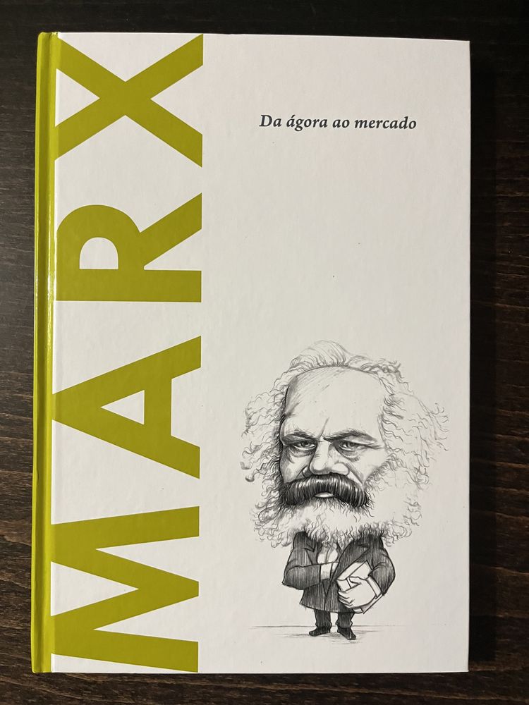 Livros de John Stuart Mill, Platão, John Rawls, Rousseau e Marx