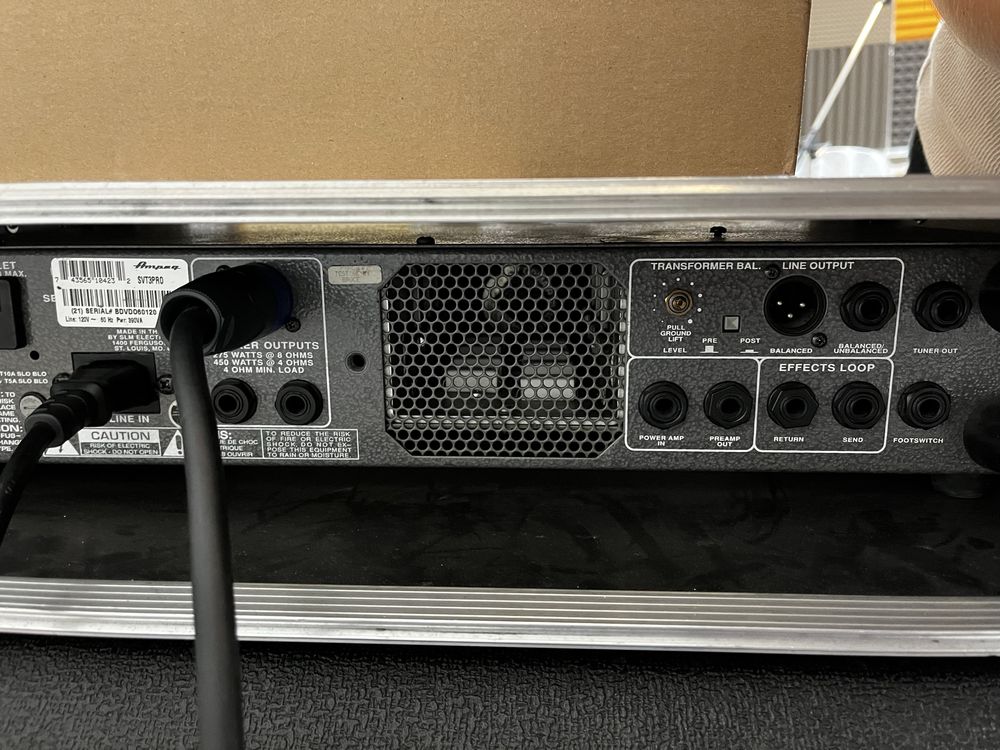 Ampeg SVT-3 PRO + CASE - wzmacniacz basowy head