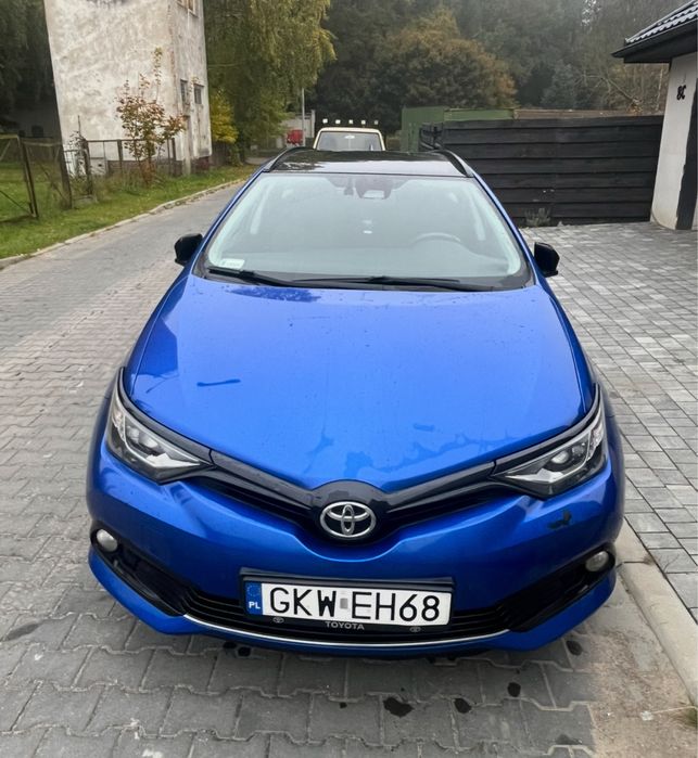 Toyota Auris Salon Polska